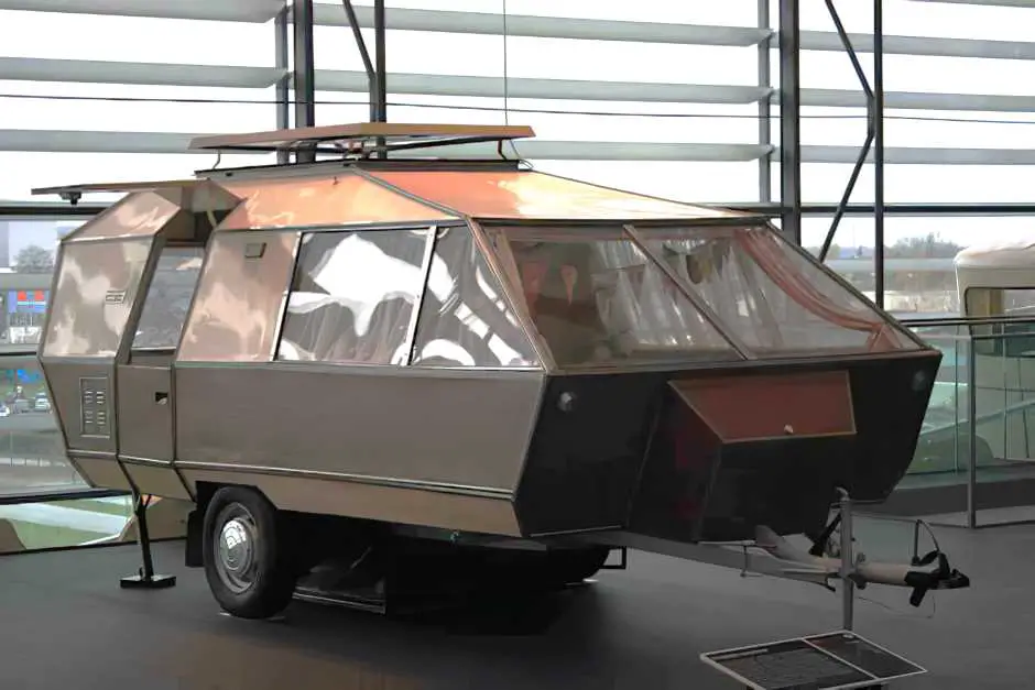 East German Motorhome - History of Motorhome Travel