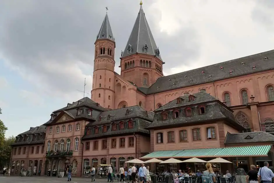 Die Rheinischen Kaiserdome – Ausflugsziele mit historischem Tiefgang