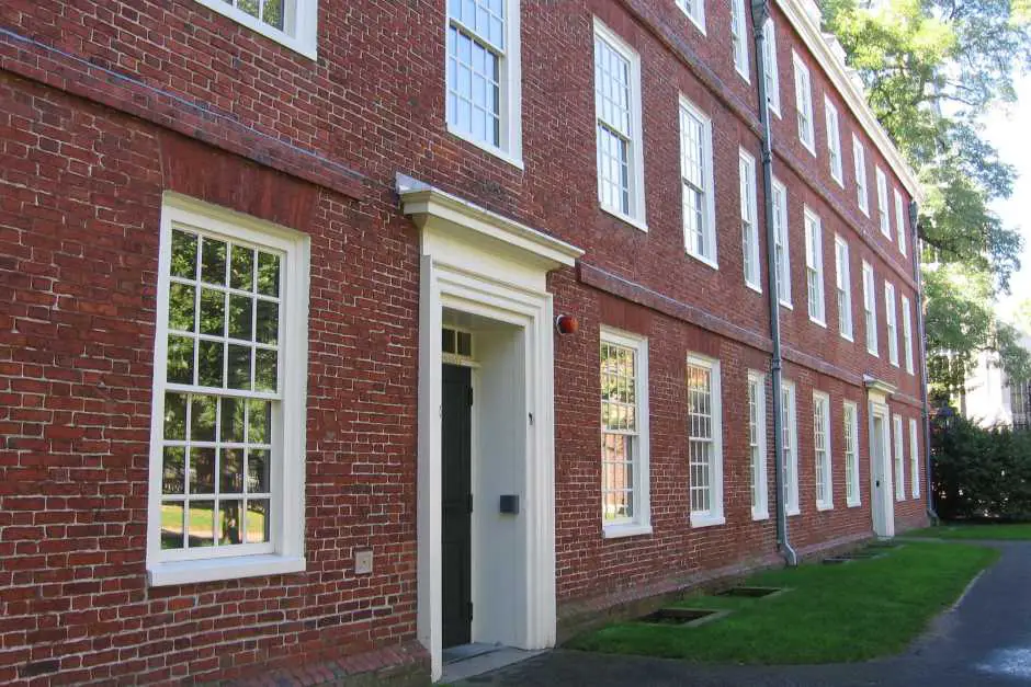 College dormitories on a Harvard campus tour