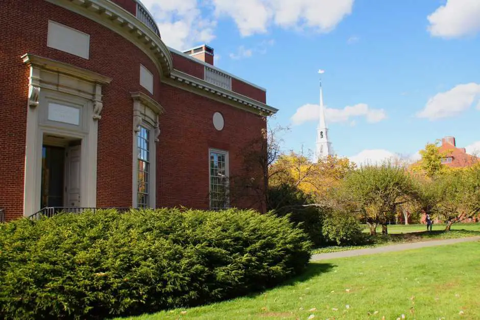 Harvard campus tour