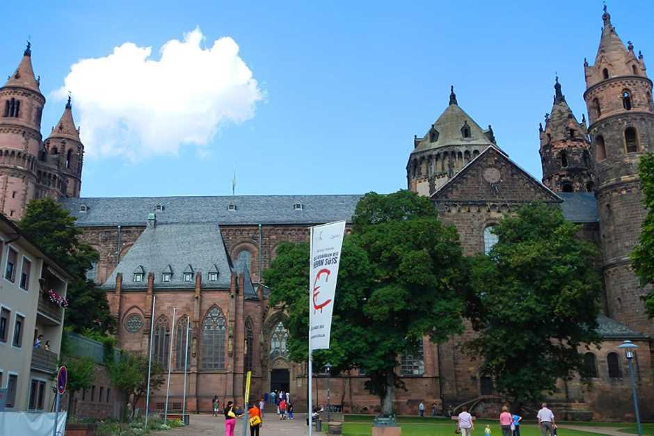 Worms Cathedral © Copyright Marcus Heinze, doatrip