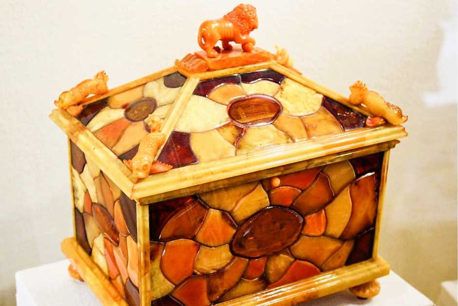 amber casket