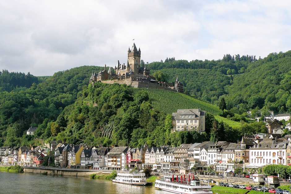 Reichsburg in Cochem - Castles on the Moselle
