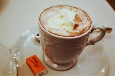 Hot chocolate in farm shops with cafés near Munich