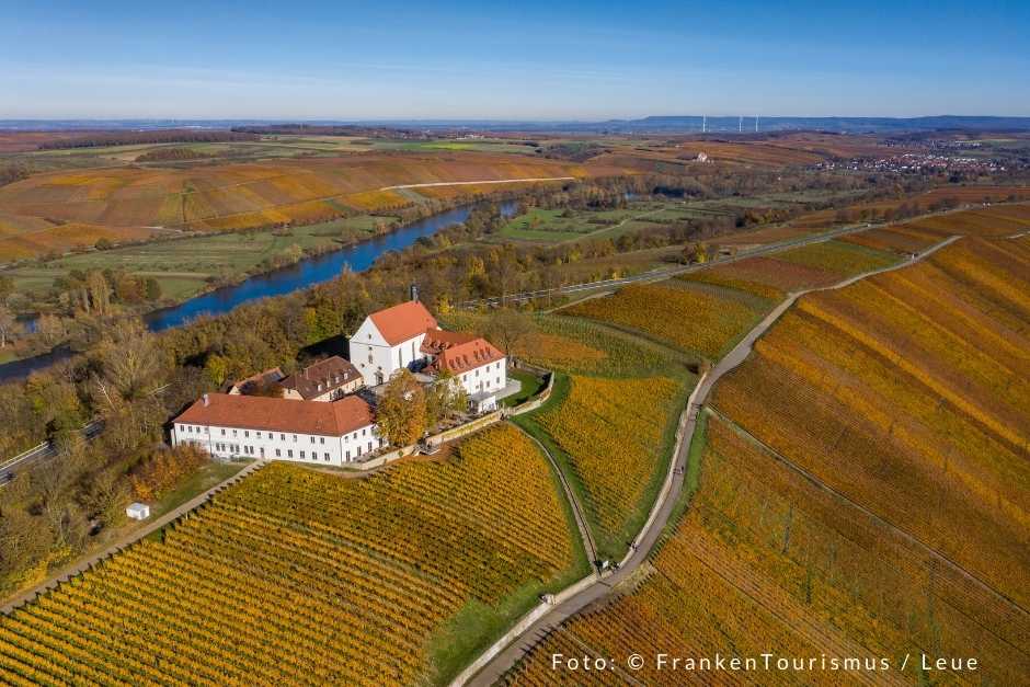 Vogelsberg im fränkischen Weinanbaugebiet 