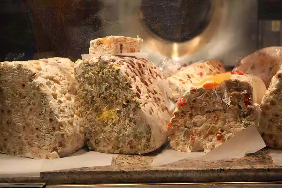 Weihnachtsbrot am Gendarmenmarkt in Berlin