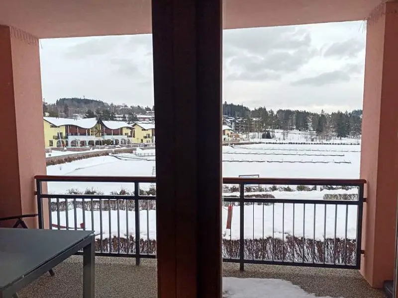 Ausblick auf den Lipno See vom Landal Marina Lipno Ferienpark