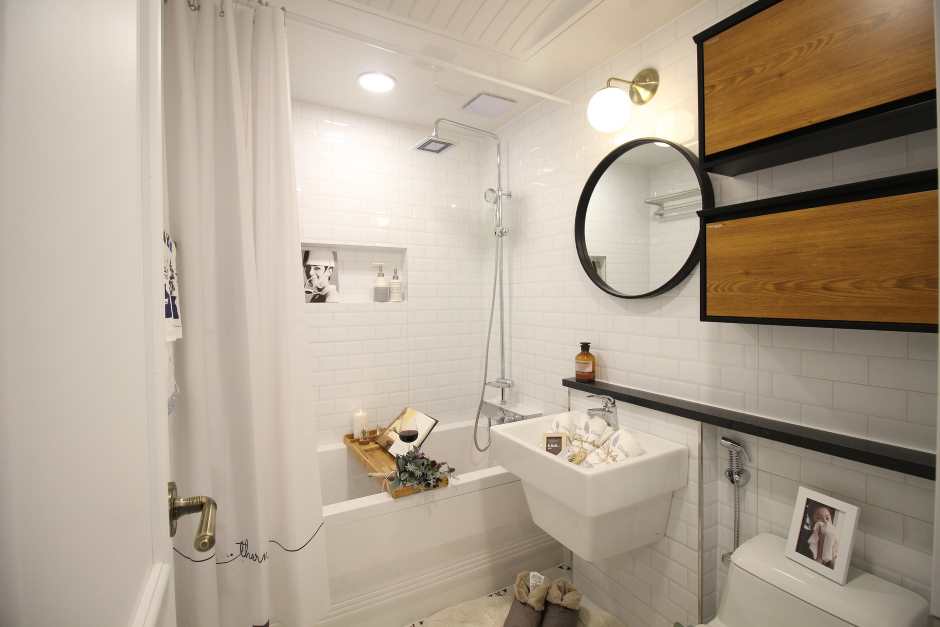 Apartment bathroom