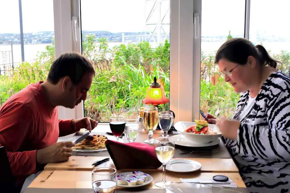 Mittagessen in der Auberge La Goeliche