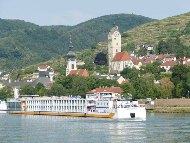 Wachau shipping