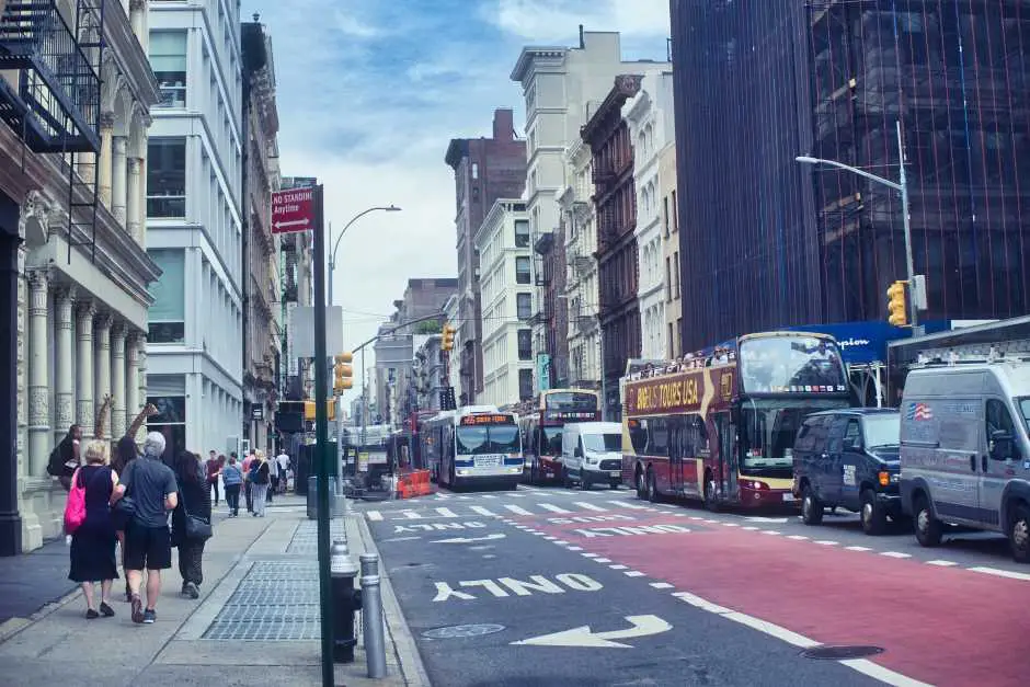 New York Tour in the Big Bus: Experience the fascination of the Big Apple