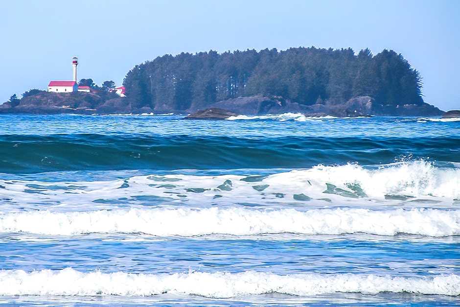 Pacific waves on Long Beach on Vancouver Island