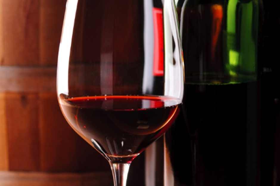Red wine tasting in an Alentejo winery