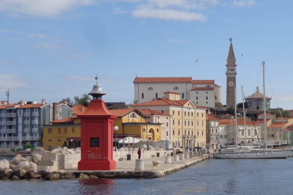 Punta Lighthouse 