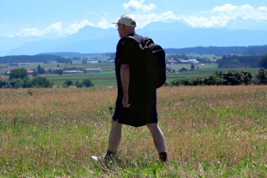 Fabletics men's shorts: The hiking test - comfort meets design!