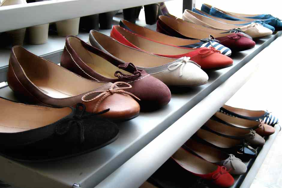 Pumps for wide feet