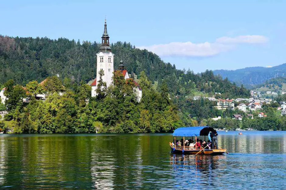 Lake Bled Activities by Pletna Boat