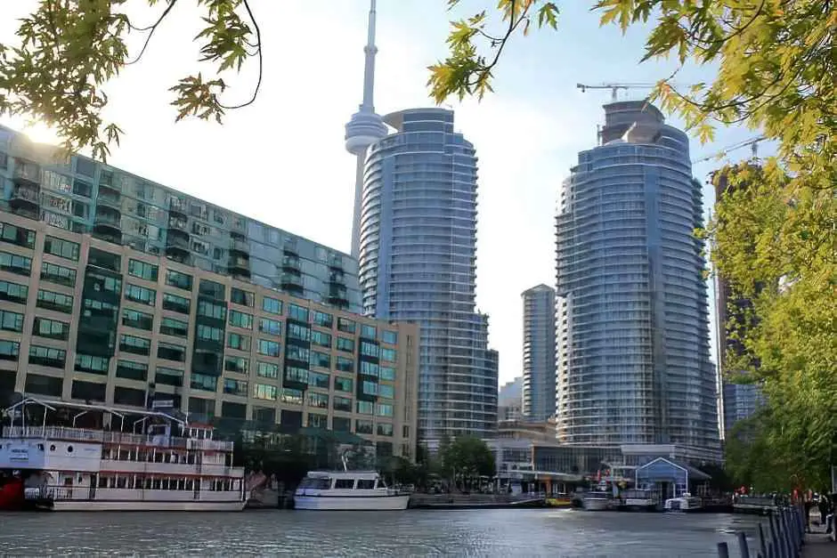 CN Tower from Toronto Harbor Centre