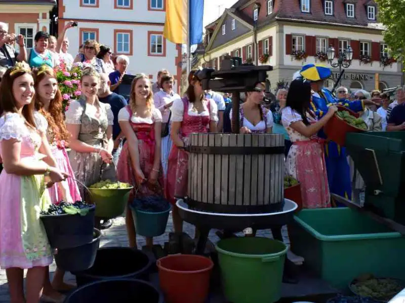 Franconian wine weekend at one of the wine festivals