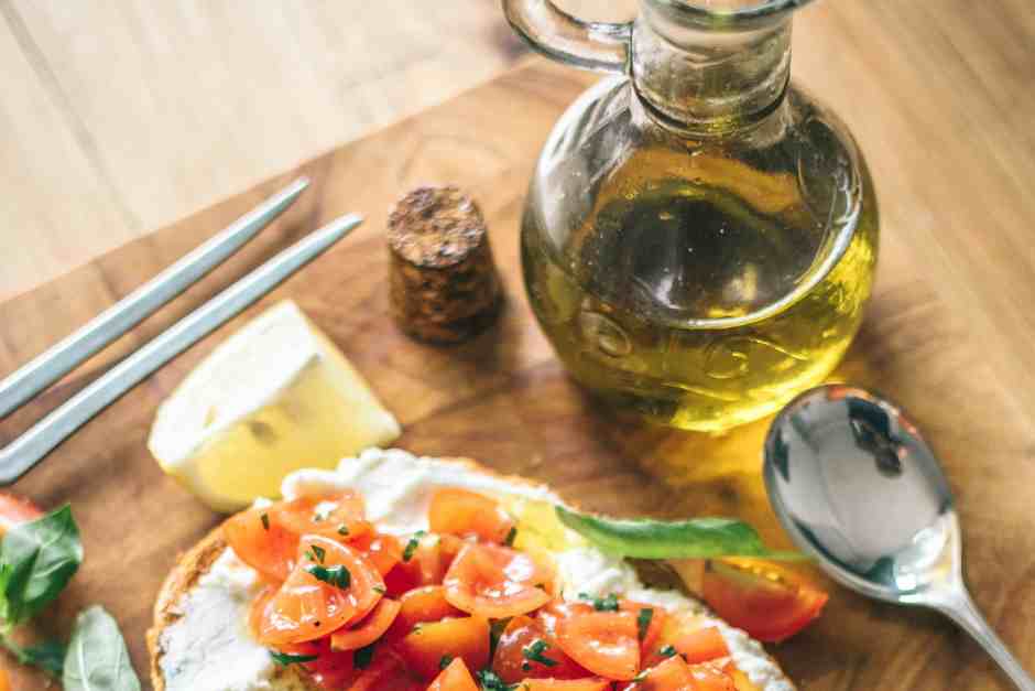 Olive oil and tomatoes