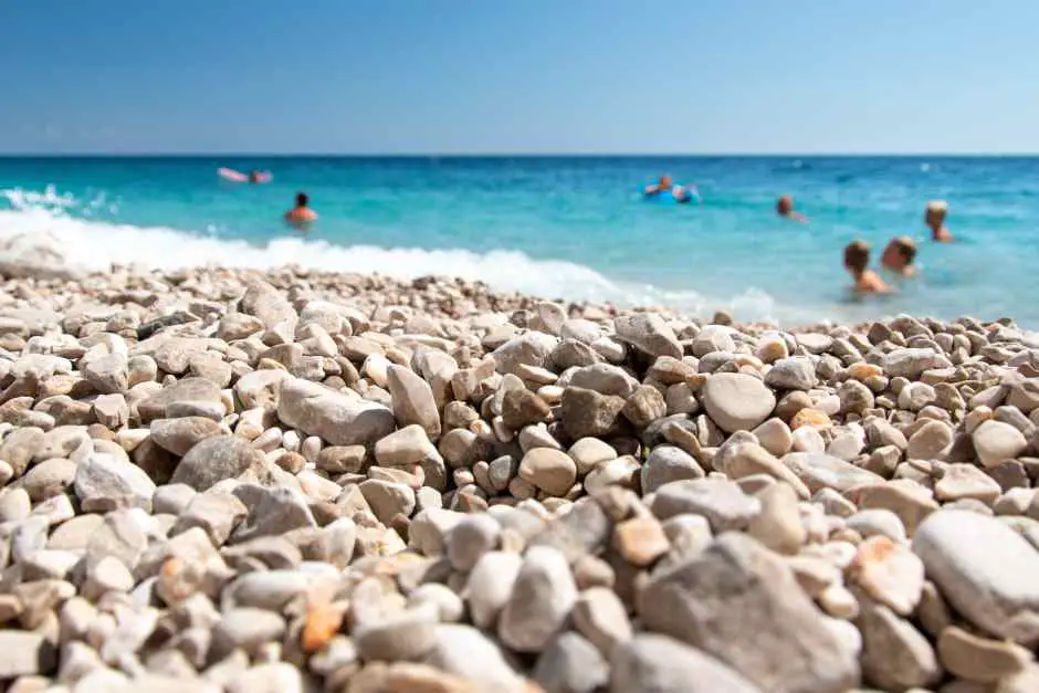 Rijeka Beach: The top beaches you shouldn't miss