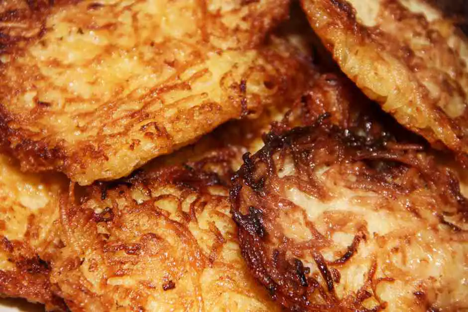 Potato pancakes recipe – Grompere Kichelcher, Dotsch, Klitscher