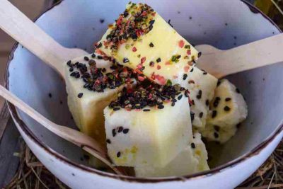 Käse zum Wein auf einer Tour von München ins Allgäu