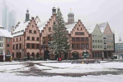 Winterliche Altstadt von Frankfurt im Winter