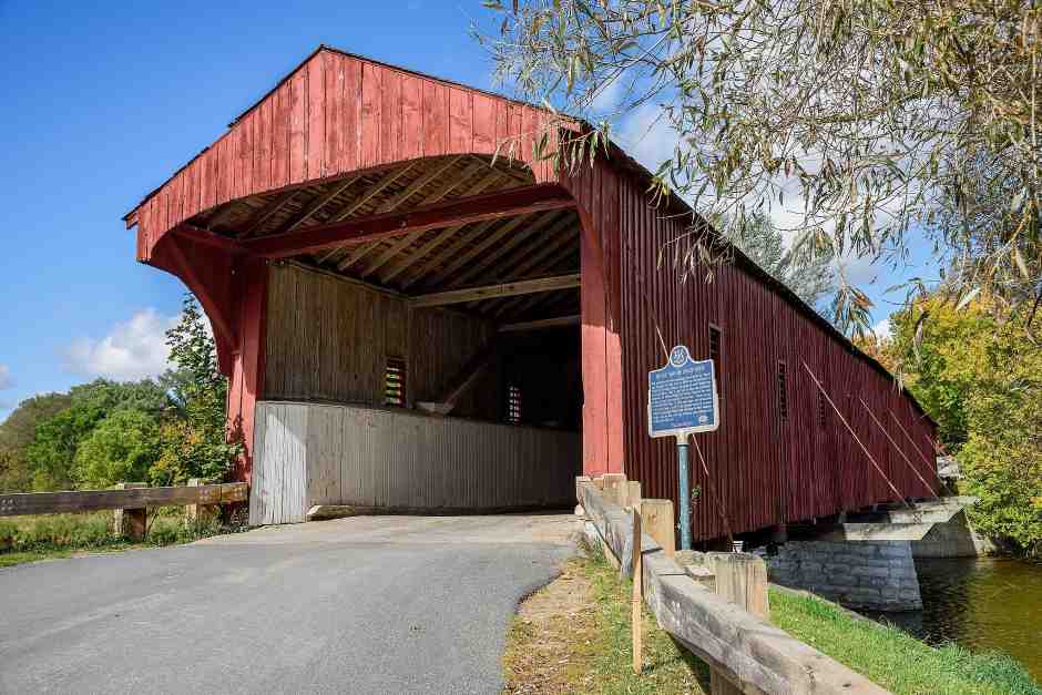Die West Montrose Covered Bridge