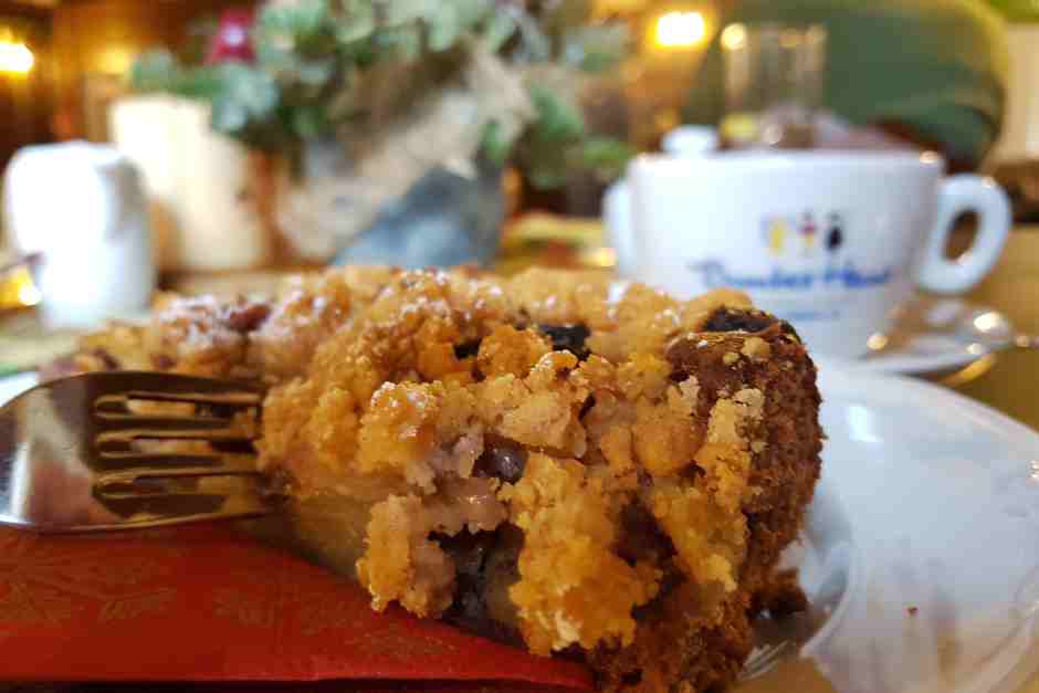 Apfel-Zimt-Kuchen zum Kaffee