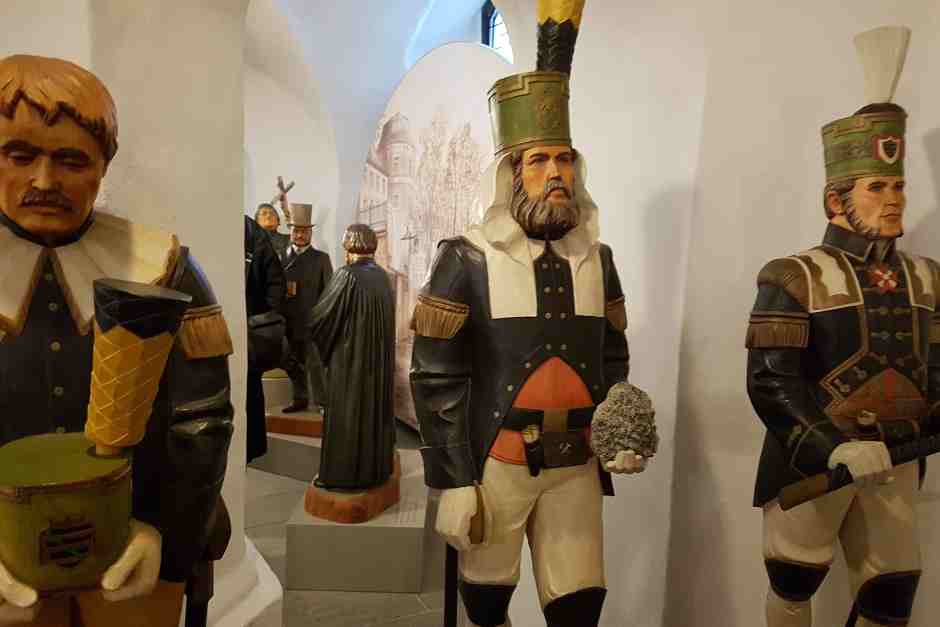Figuren von Bergleuten im Erzgebirge
