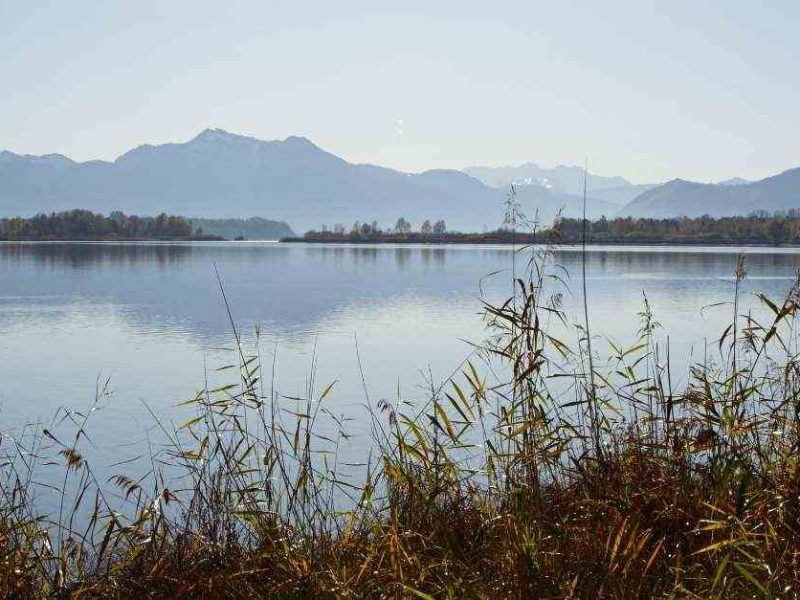 Chiemsee Winterwellness mit Blick auf die Berge