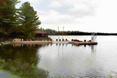 Im Algonquin Park an einem See