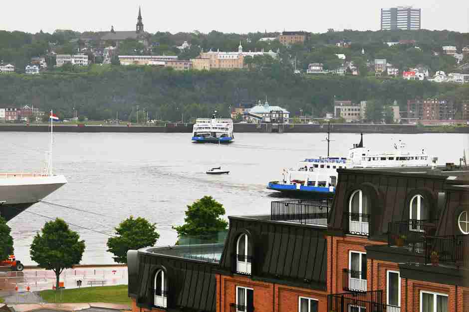 Unser Blick vom Hotel 71 auf den Sankt Lorenz River