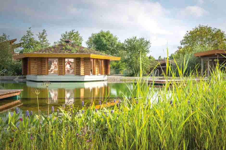 Jaervi Sauna and natural bathing lake in SaunaLand Bad Staffelstein